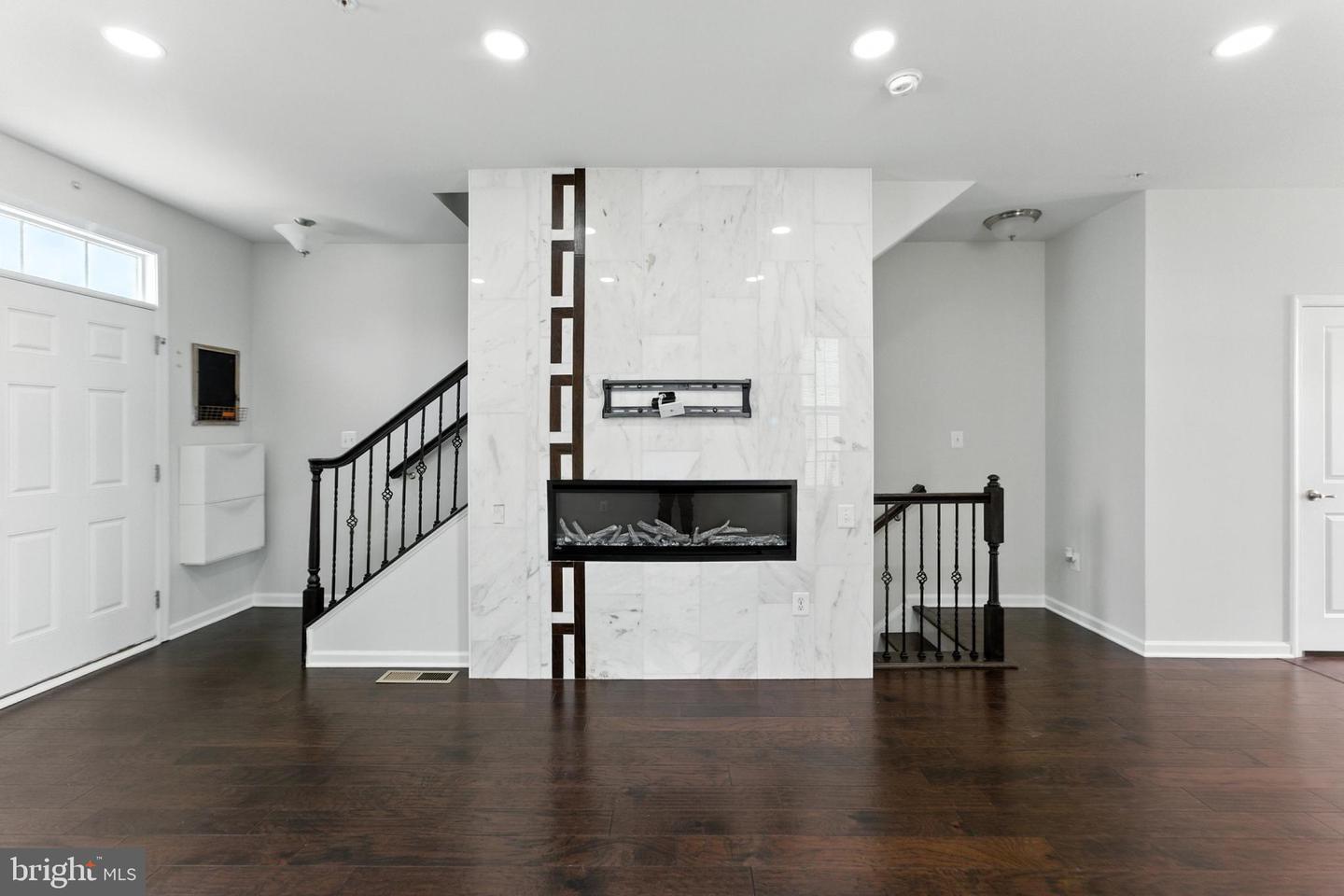 Property Photo: 1111 Trenton Place SE DC 20032