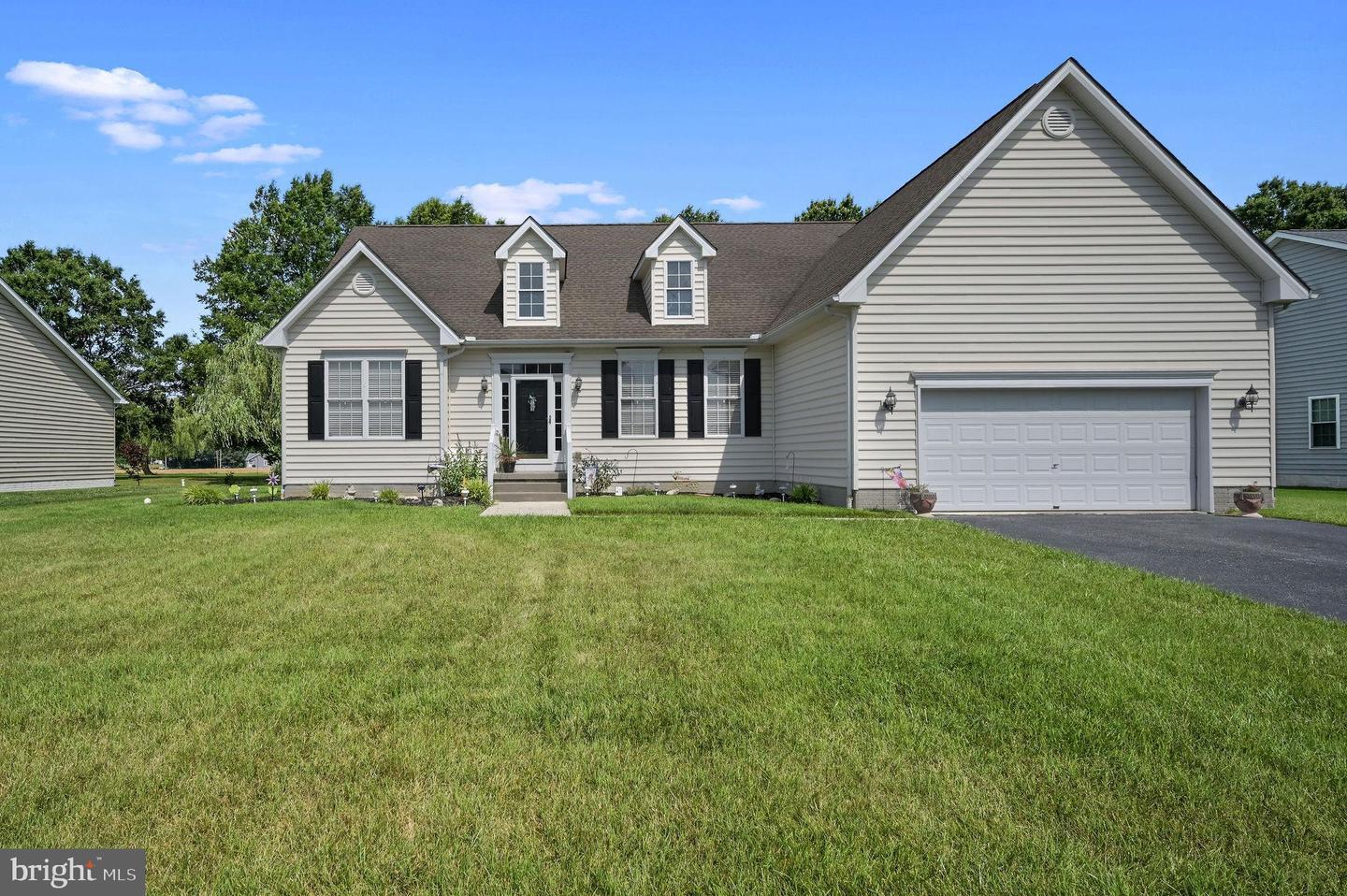 Property Photo:  137 W Green Lane  DE 19963 
