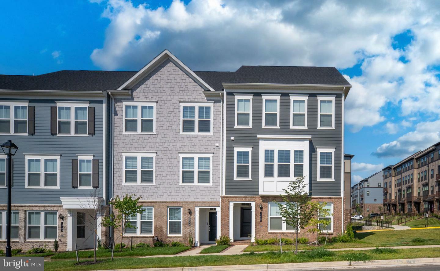 Property Photo: 1747 Riverbluff Avenue VA 22026