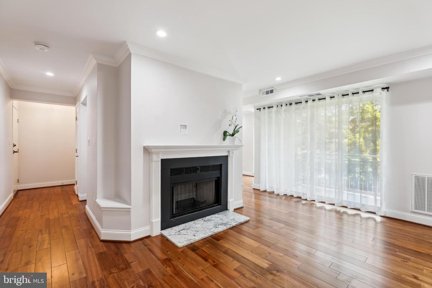 Property Photo: 6003 Majors Lane 7 MD 21045