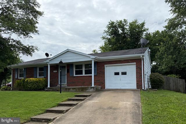 Property Photo:  13223 Hawthorn Lane  VA 22193 
