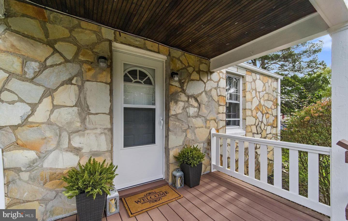 Property Photo: 12002 Fitzgerald Way VA 20136