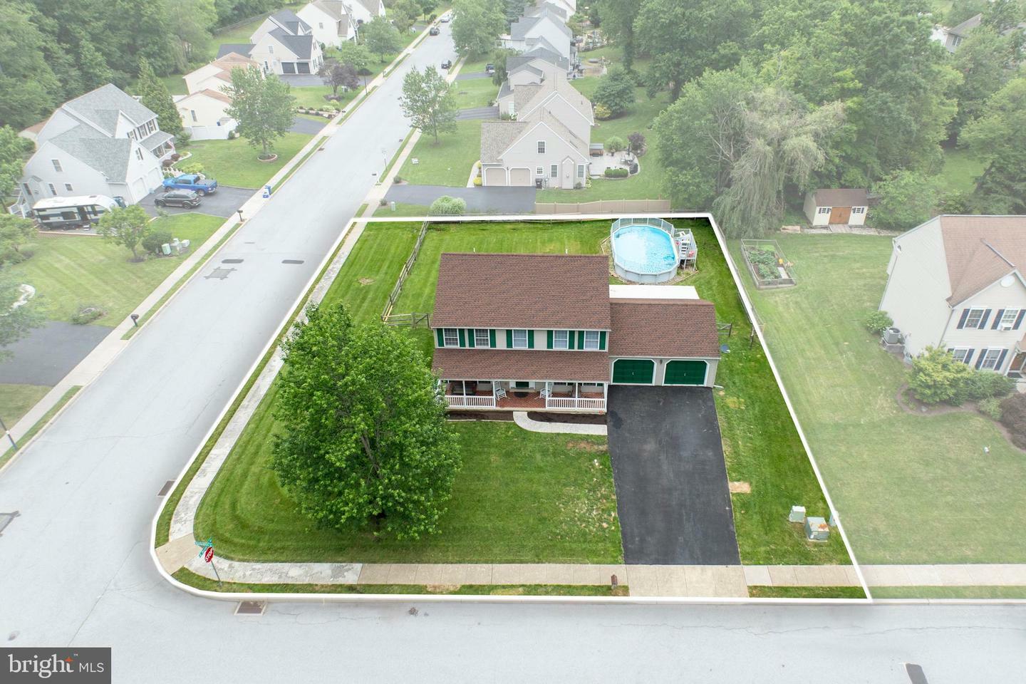 101 Berkshire Drive  Douglassville PA 19518 photo