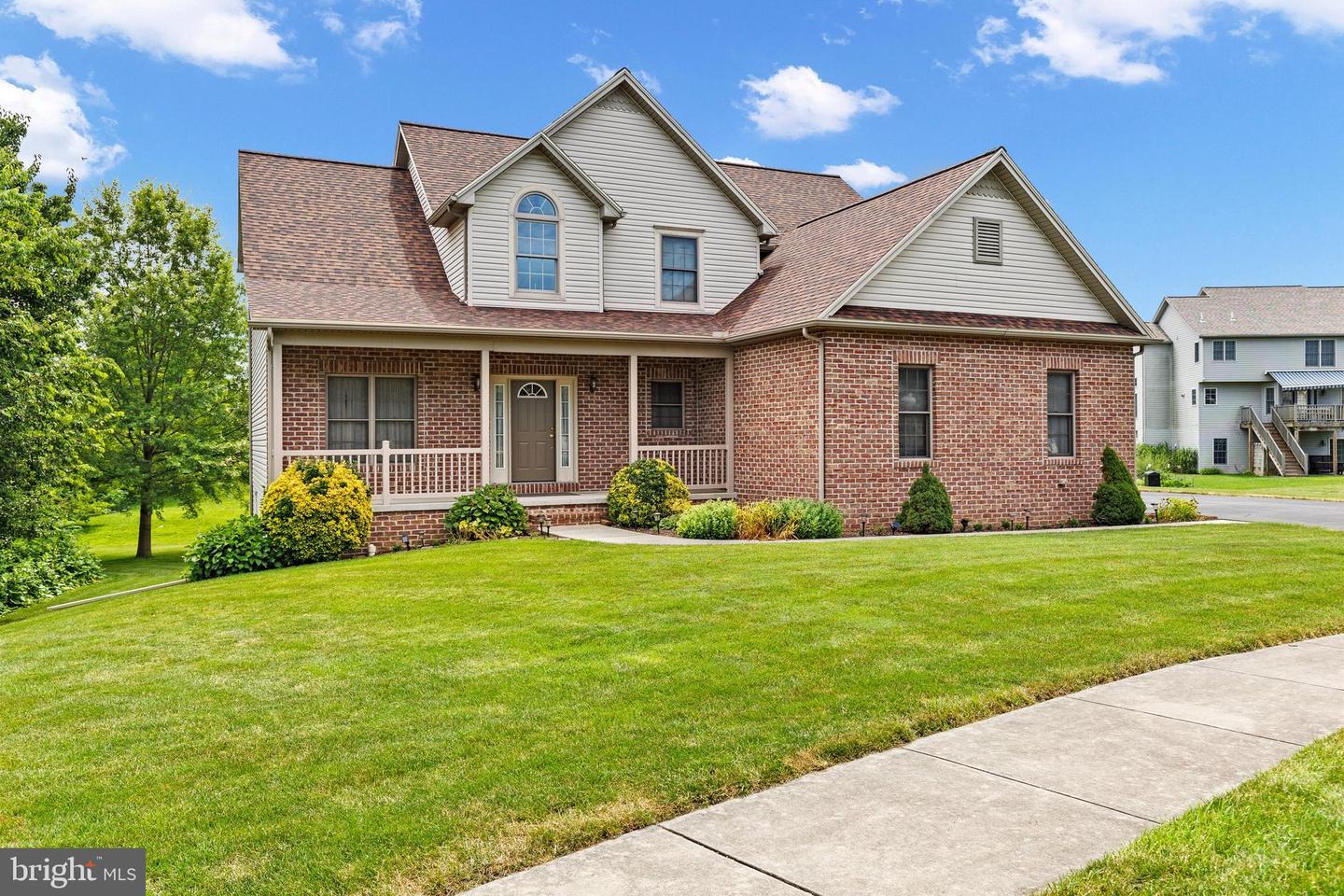 Property Photo: 5255 Aldersgate Circle PA 17050