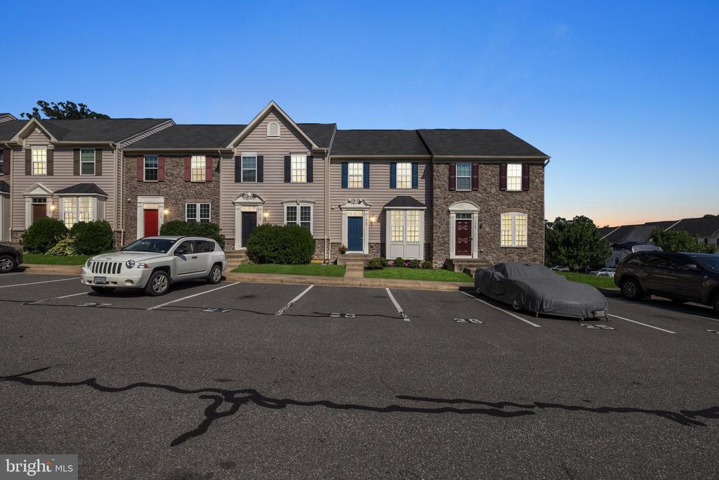 Property Photo: 3103 Alliance Ct VA 22408