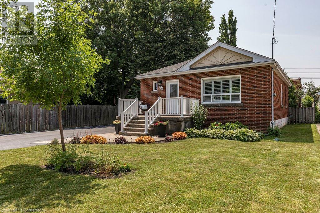 Photo de la propriété: 40 Duncombe Drive ON L9A 2E8