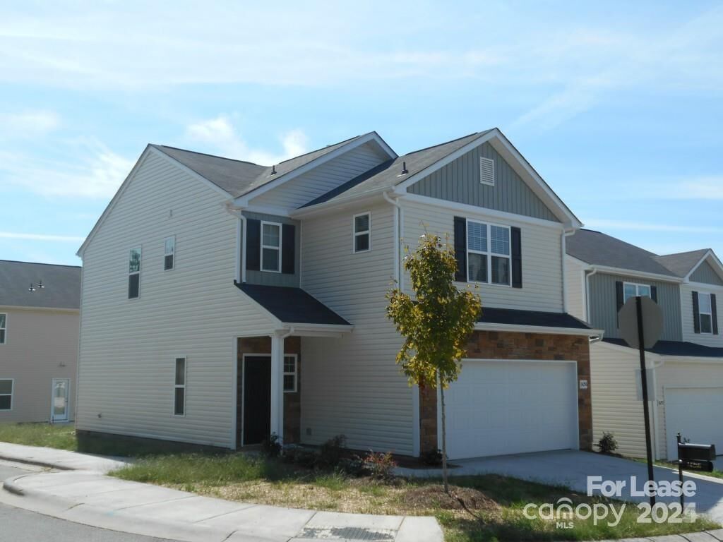 Property Photo: 14256 Waterfowl Lane NC 28262