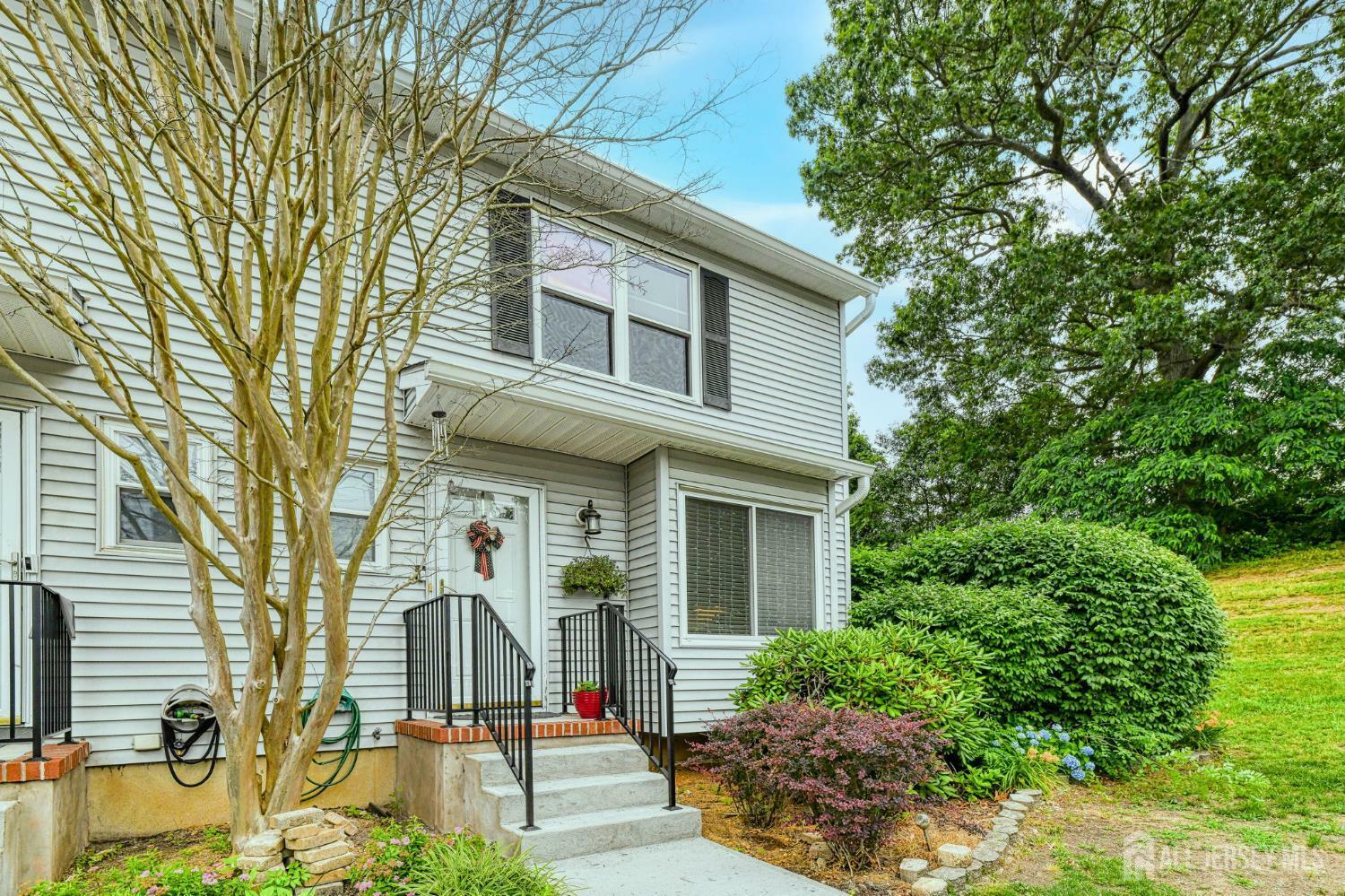 16 Jeanette Court 293  Jamesburg NJ 08831 photo