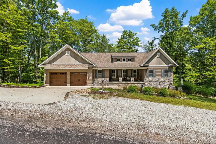 972 Sauk Lane  Sugar Grove OH 43155 photo