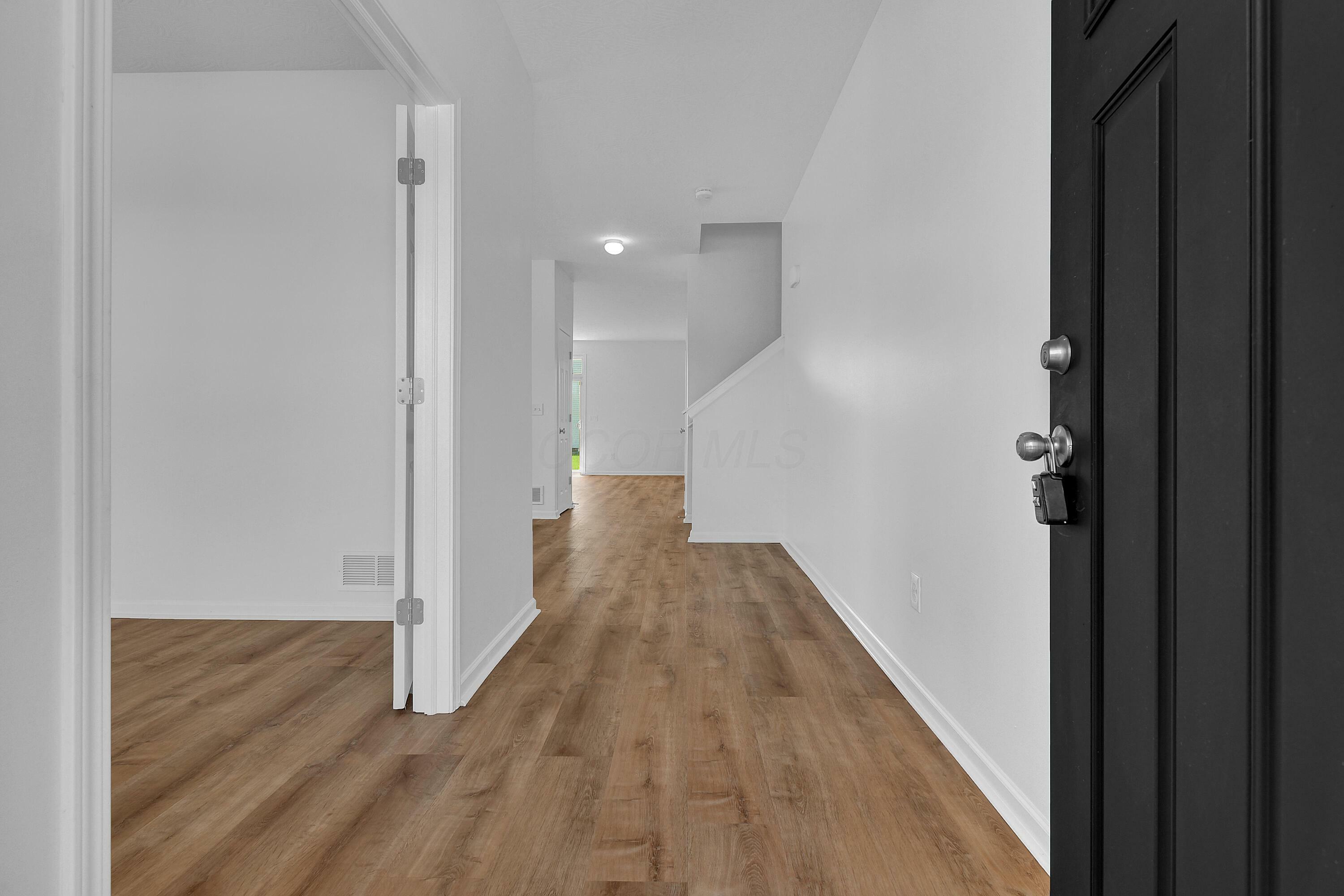 Property Photo:  120 Old Bay Drive  OH 43062 