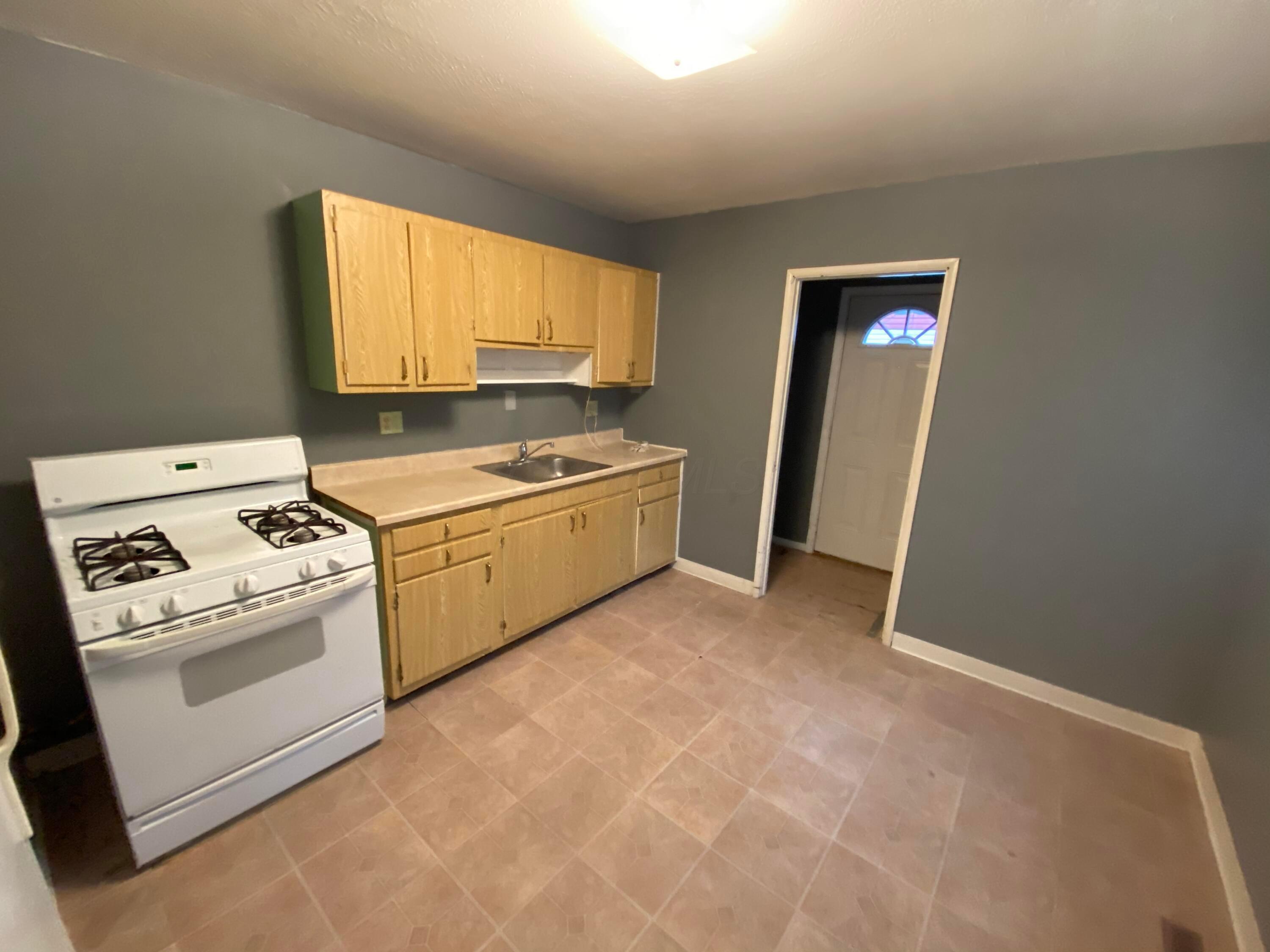 Property Photo: 3088 Bluefield Drive OH 43207