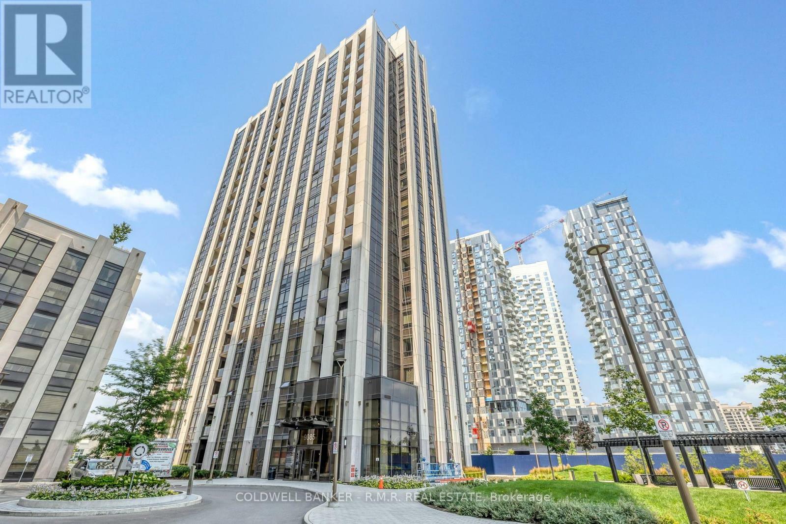 Photo de la propriété: 9085 Jane Street 404 ON L4K 0L8