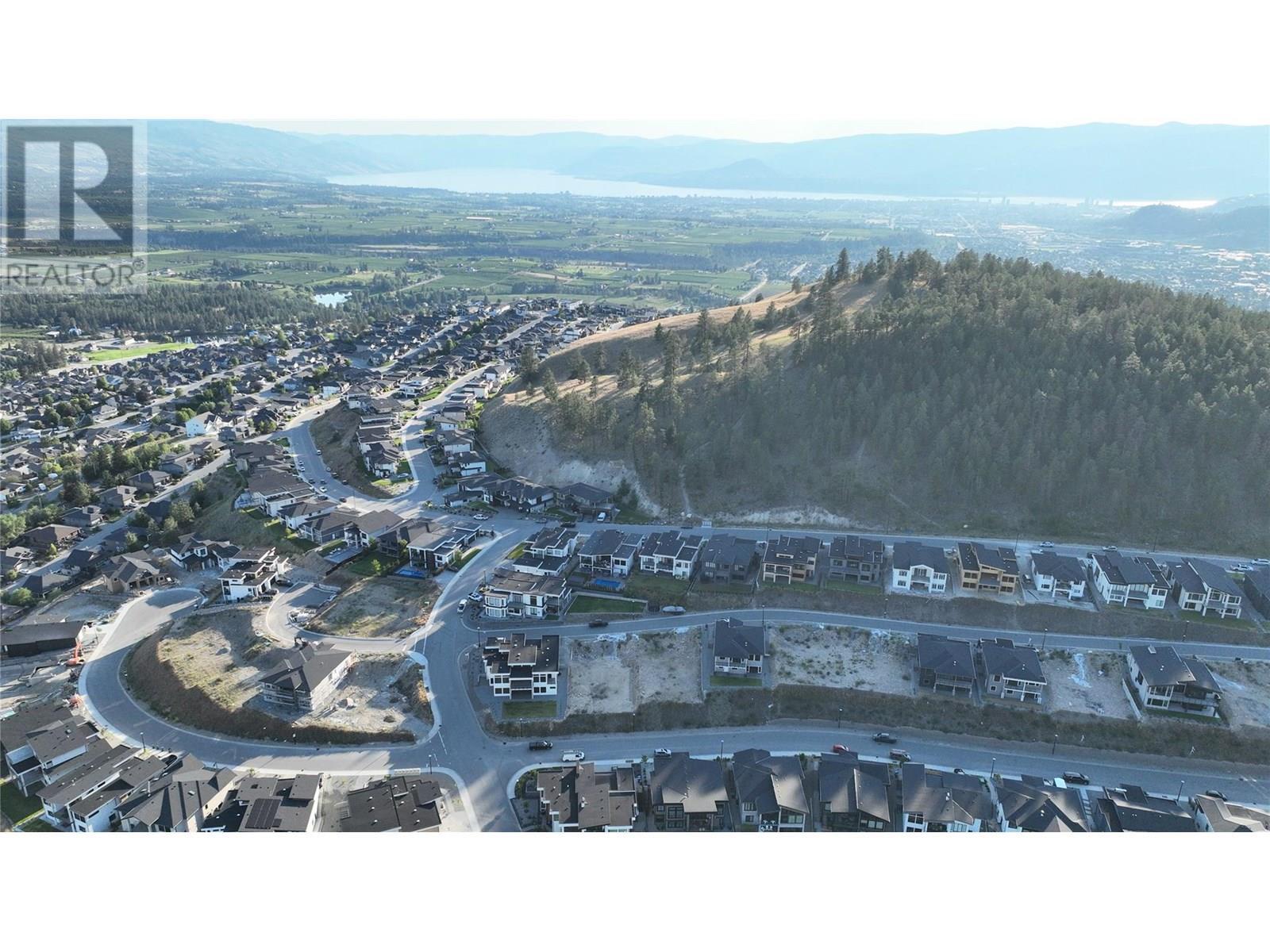 989 Melrose Street  Kelowna BC V1P 0A8 photo