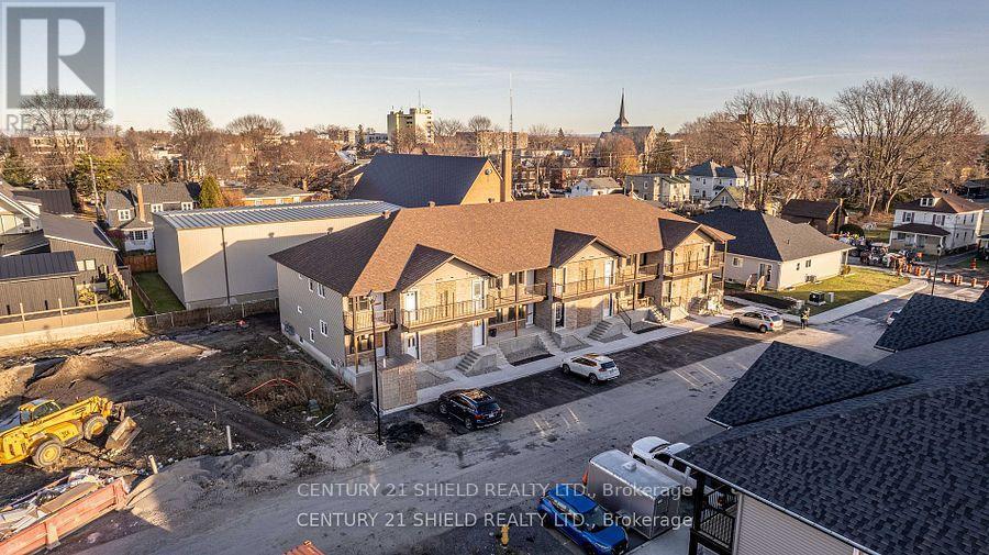 303 Kooiman Avenue A  Cornwall ON K6J 0C4 photo