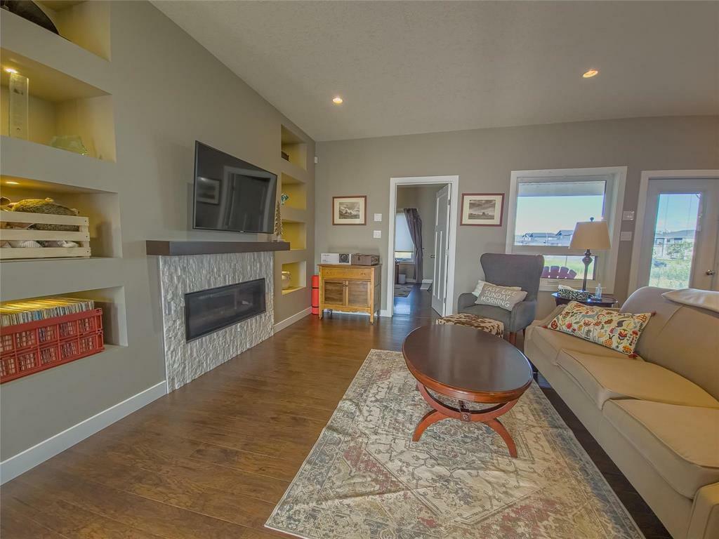 Property Photo: 13 Bullrush Bay MB R7B 4H9