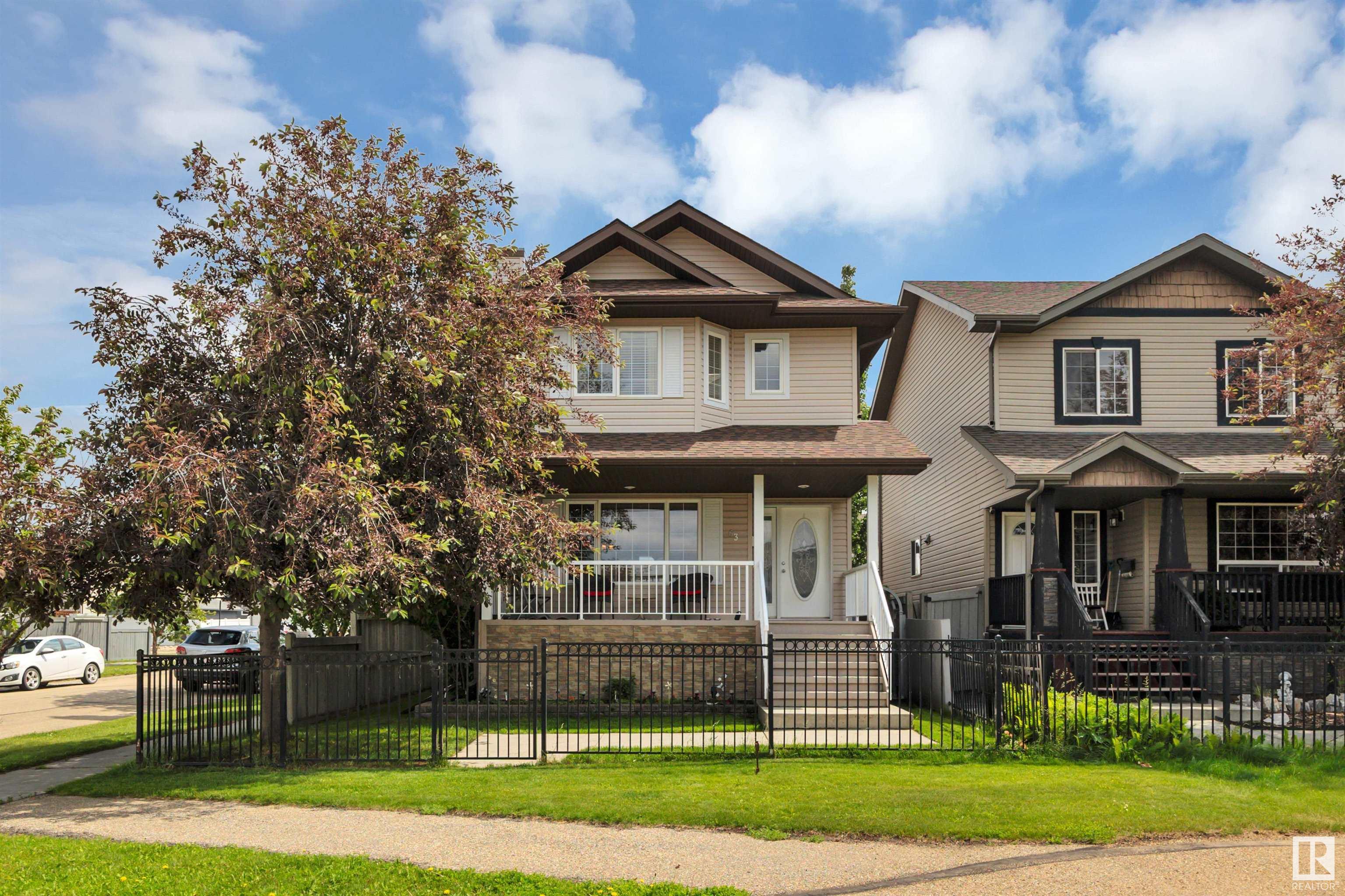 Property Photo: 63 Suntree Promenade AB T9E 8R8