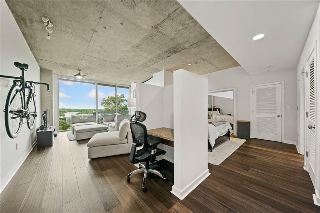 Property Photo: 3300 Windy Ridge Parkway SE 804 GA 30339