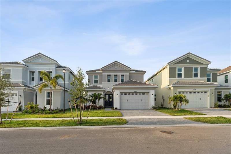 Property Photo: 14965 Redcove Place FL 33470