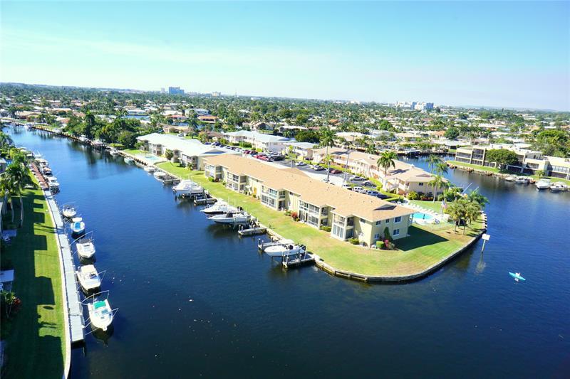 Property Photo: 801 S Federal Hwy 1109 FL 33062