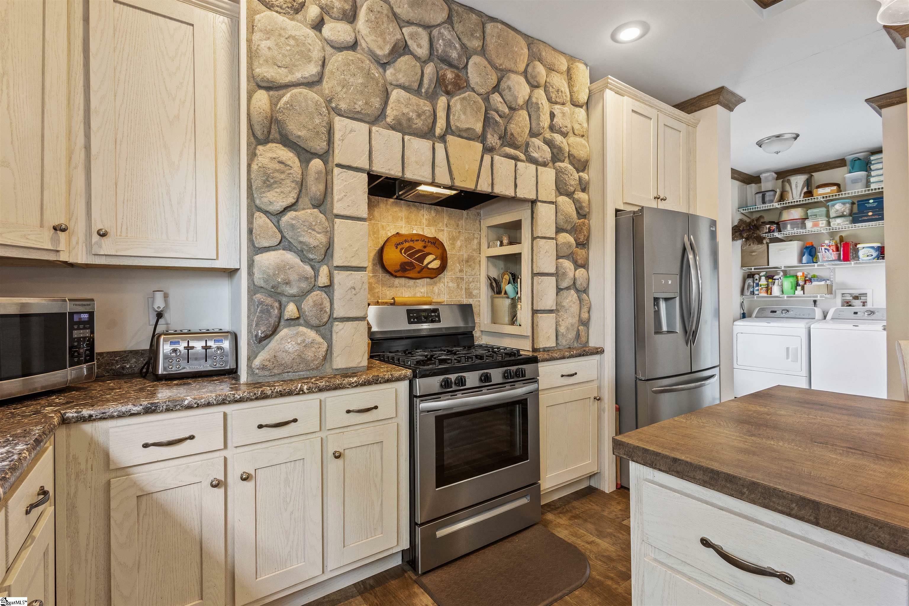 Property Photo: 118 Garst Springs Road SC 29669