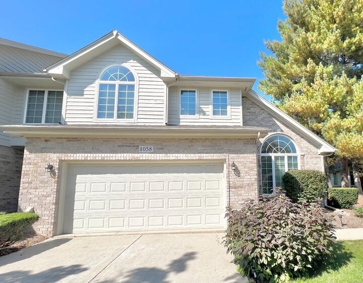 1058 Mission Hills Court  Chesterton IN 46304 photo