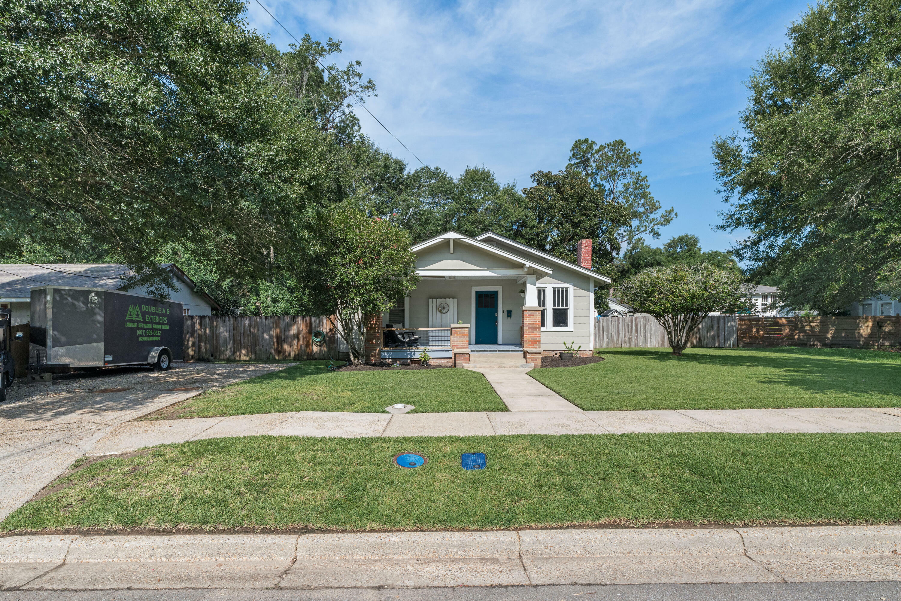 Property Photo: 305 S 12th Ave. MS 39401