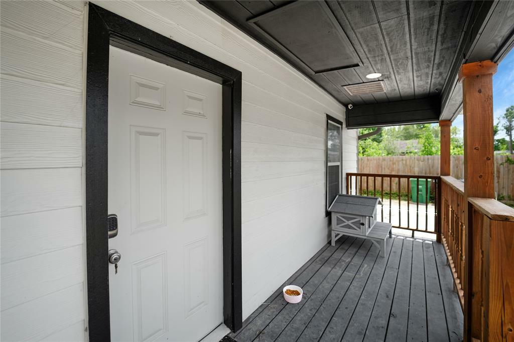 Property Photo: 3215 Adelia Street TX 77026