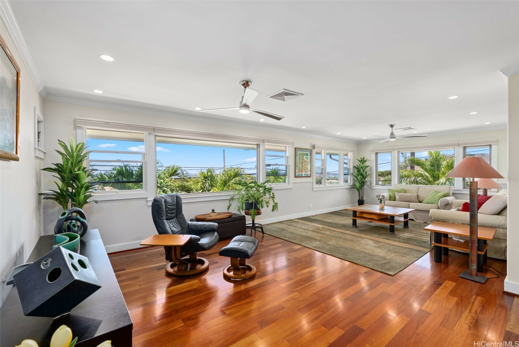 Property Photo: 3750 Kaimuki Avenue HI 96816