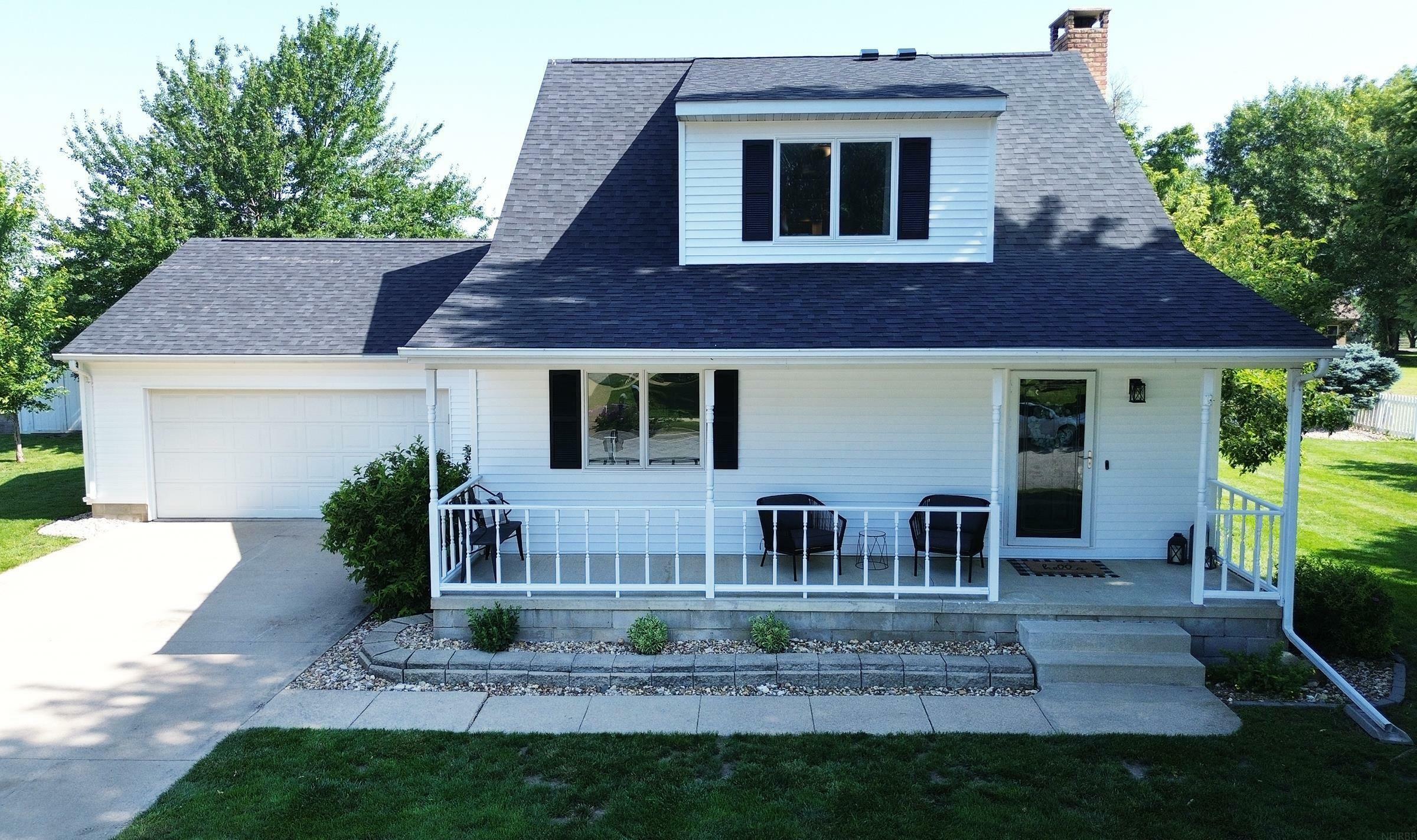 Property Photo: 1300 Country Meadows Dr IA 50677