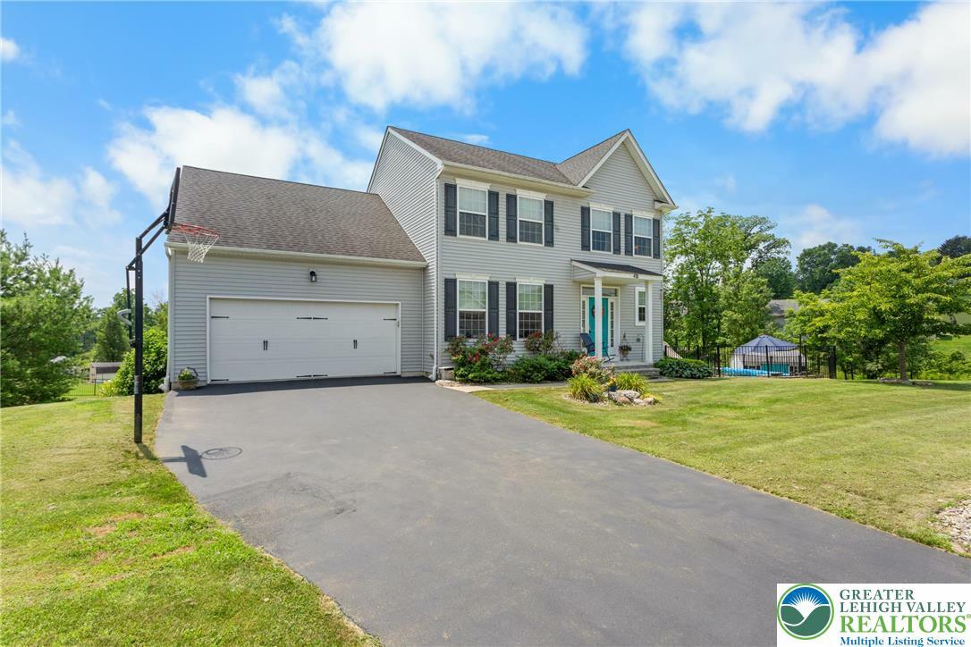 Property Photo: 418 Raspberry Lane PA 18013