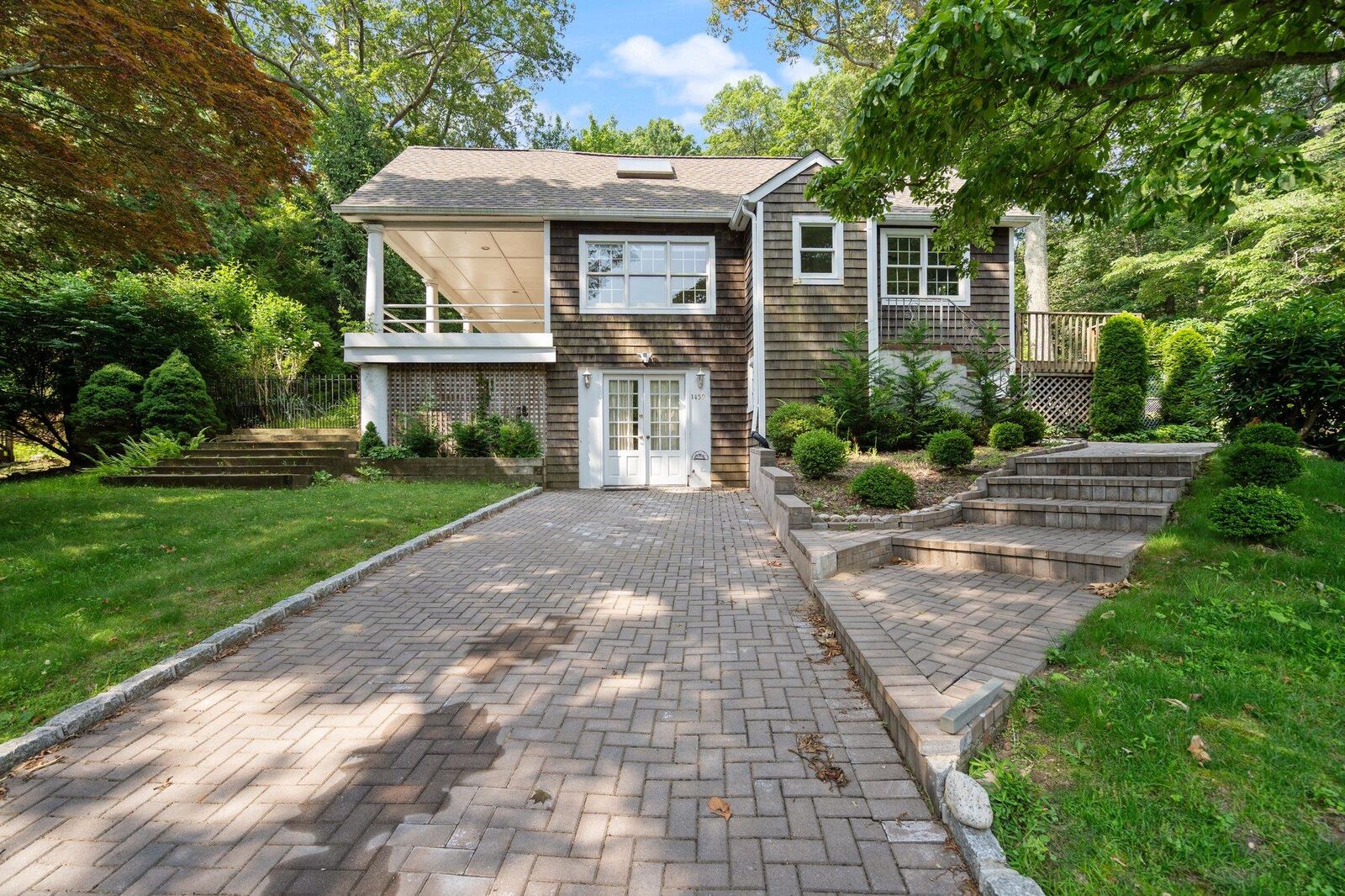 Property Photo:  1459 N Country Road  NY 11792 