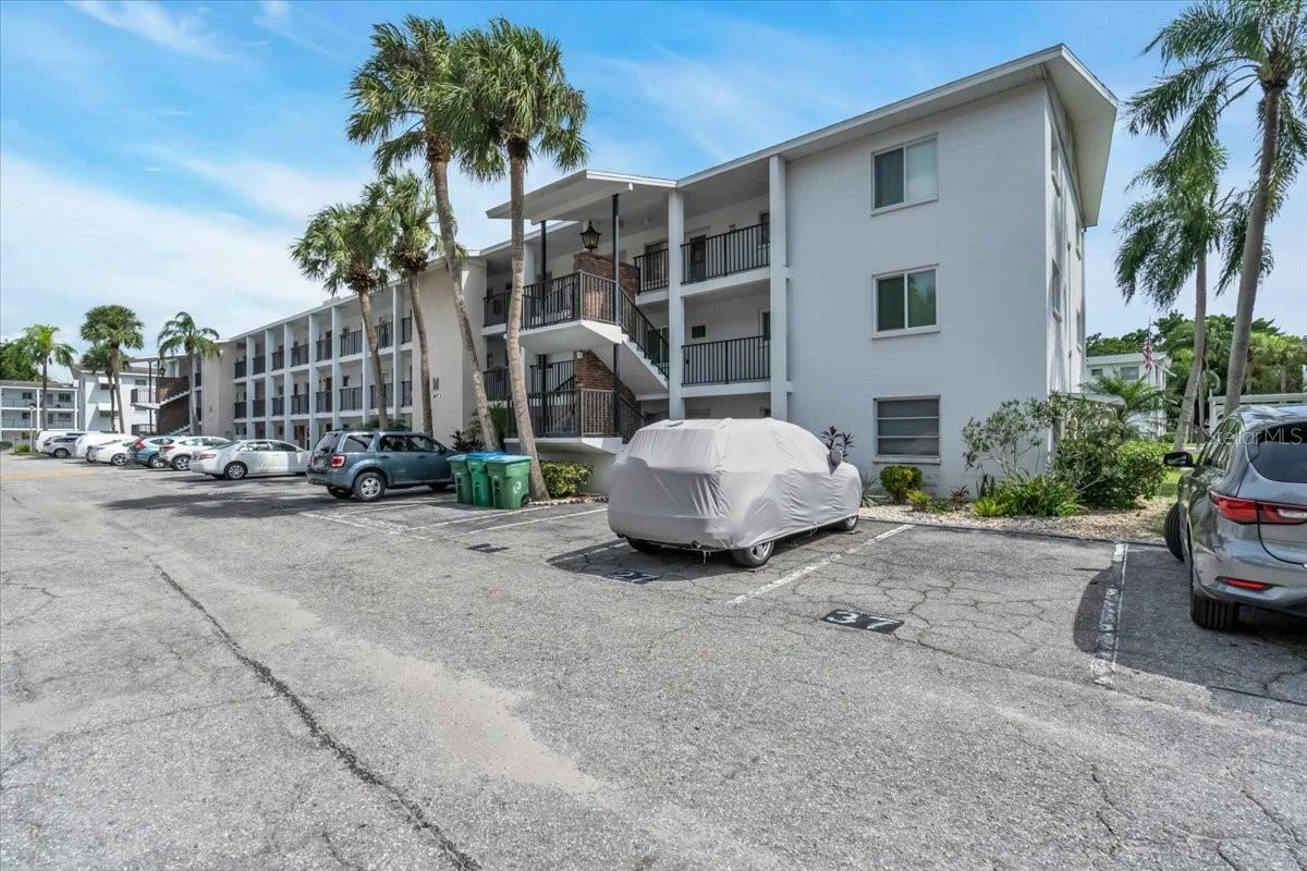 Property Photo: 2014 Canal Drive M6 FL 34207