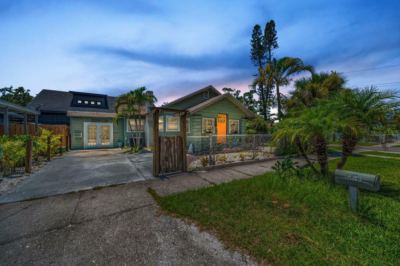 Property Photo: 1801 52nd Street S FL 33707