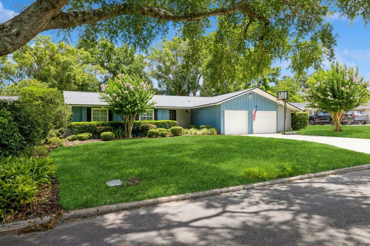 Property Photo: 1639 Choctaw Trail FL 32751