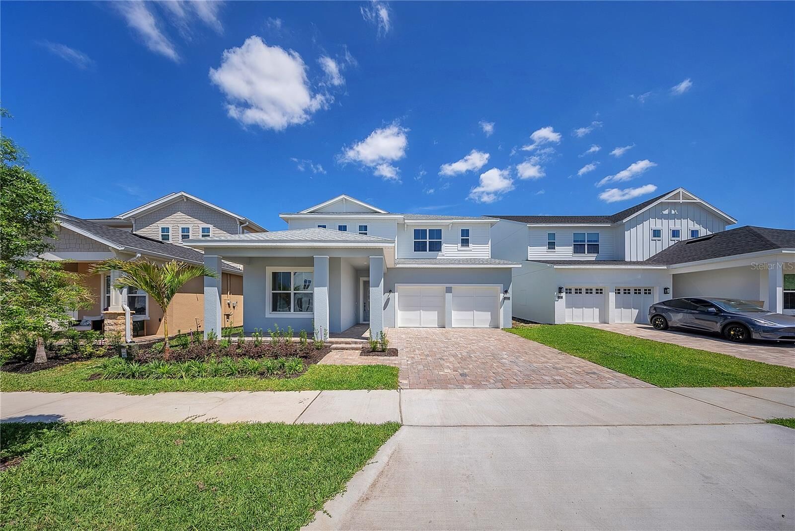 Property Photo: 13271 Tollcross Way FL 34787