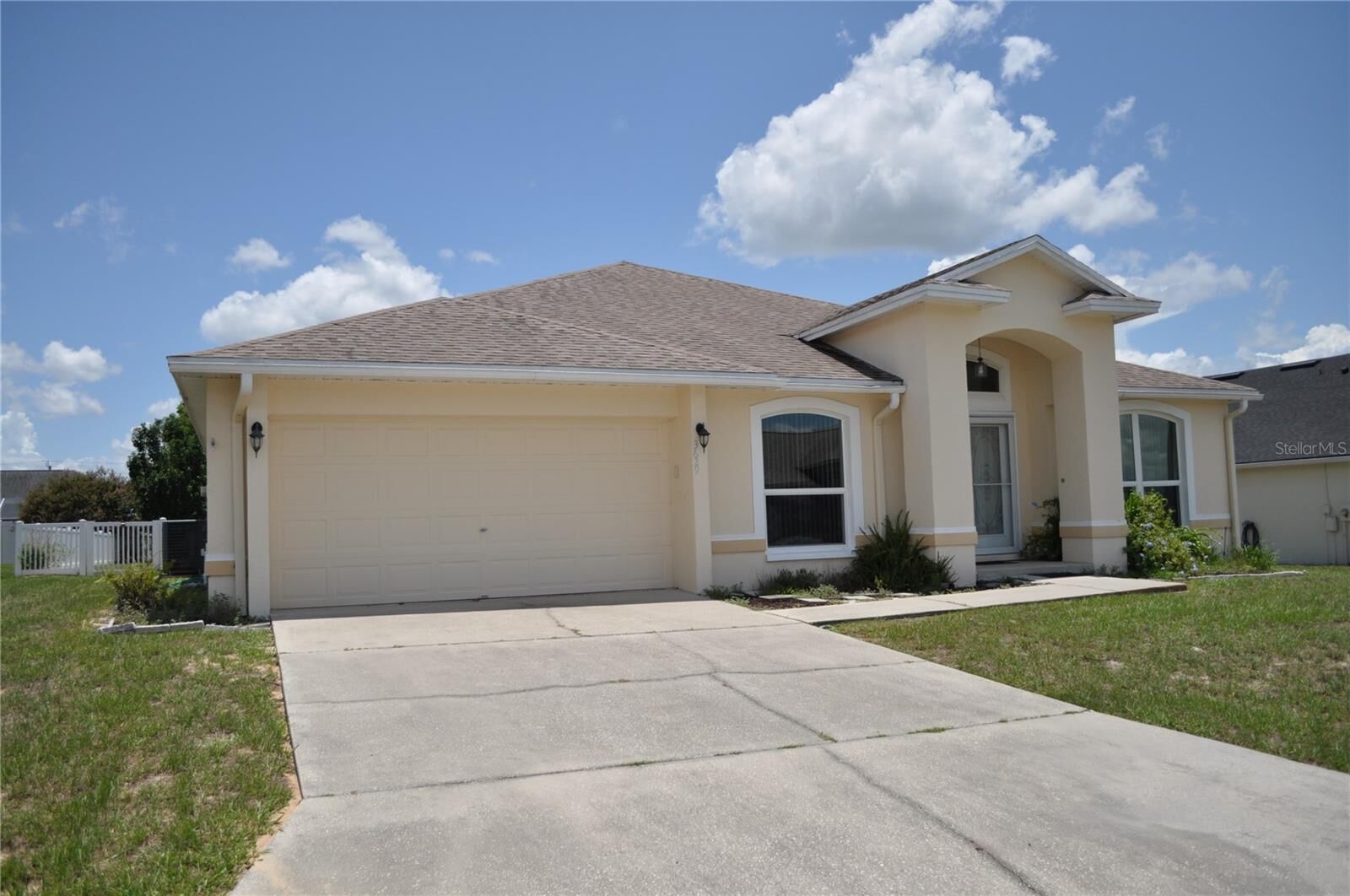 Property Photo: 3629 Welsch Way FL 33813