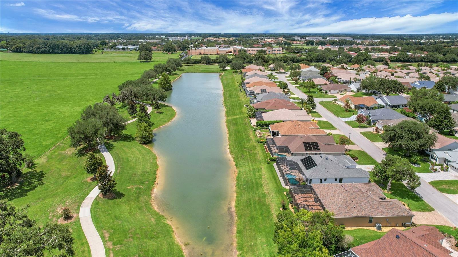 Property Photo: 2880 Manor Downs FL 32162