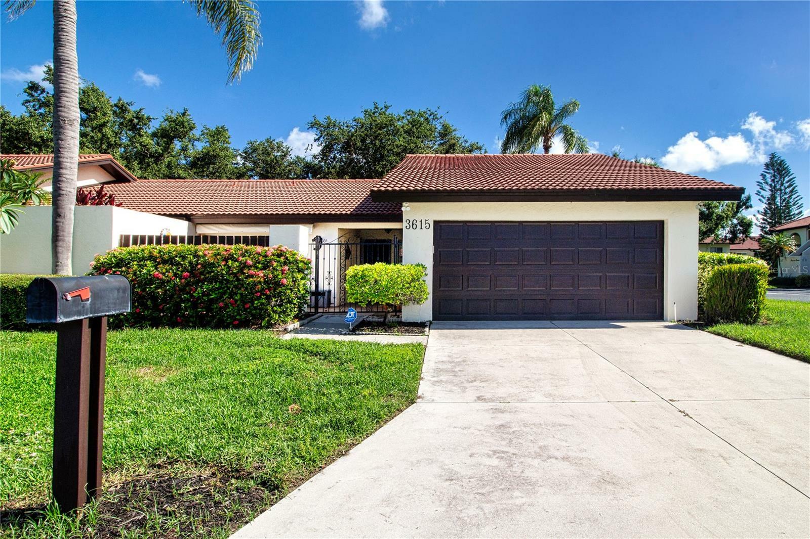 Property Photo: 3615 Puerta Court 8516 FL 34232