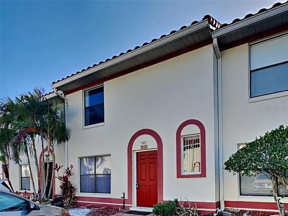 Property Photo: 1709 Shady Ridge Court 243 FL 32807