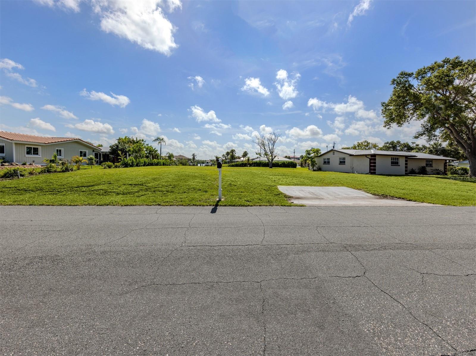 Property Photo: 458 N Shore Drive FL 34229