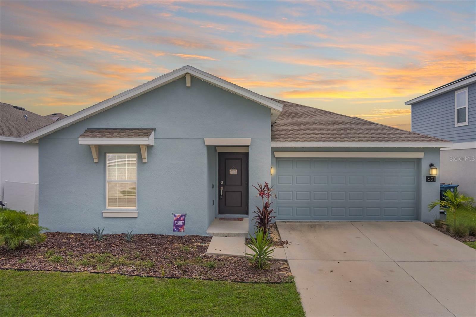 Property Photo: 621 Silver Palm Drive FL 33844