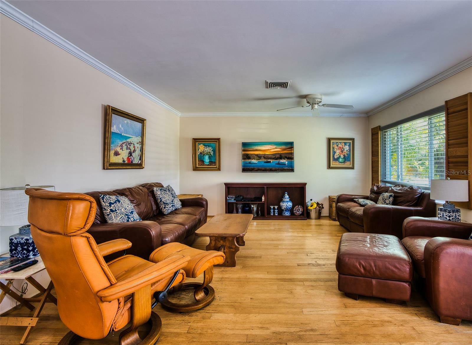 Property Photo: 2216 Lake Shore Drive FL 34275