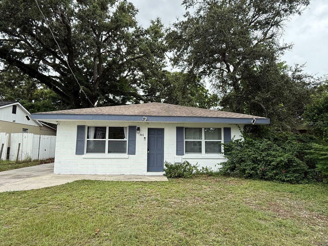 Property Photo: 341 Avenue L NE FL 33881