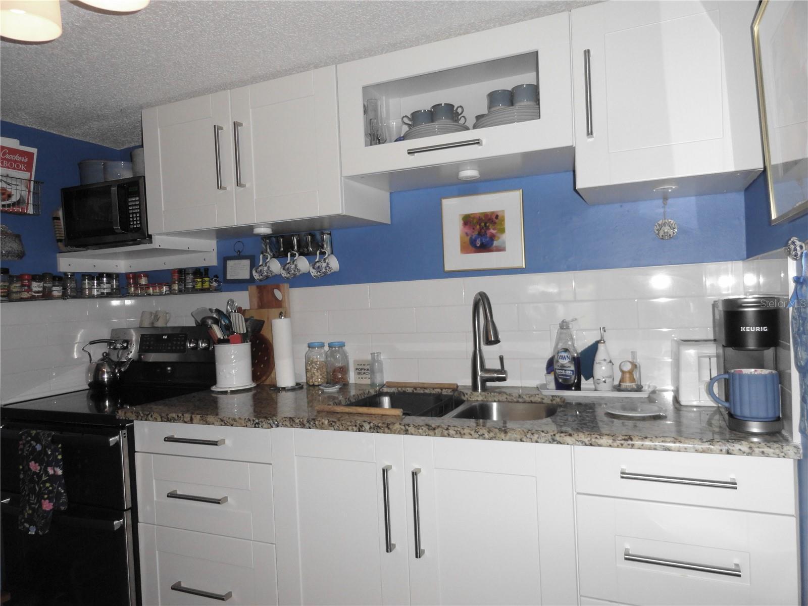 Property Photo:  4022 Beaver Lane 700B  FL 33952 