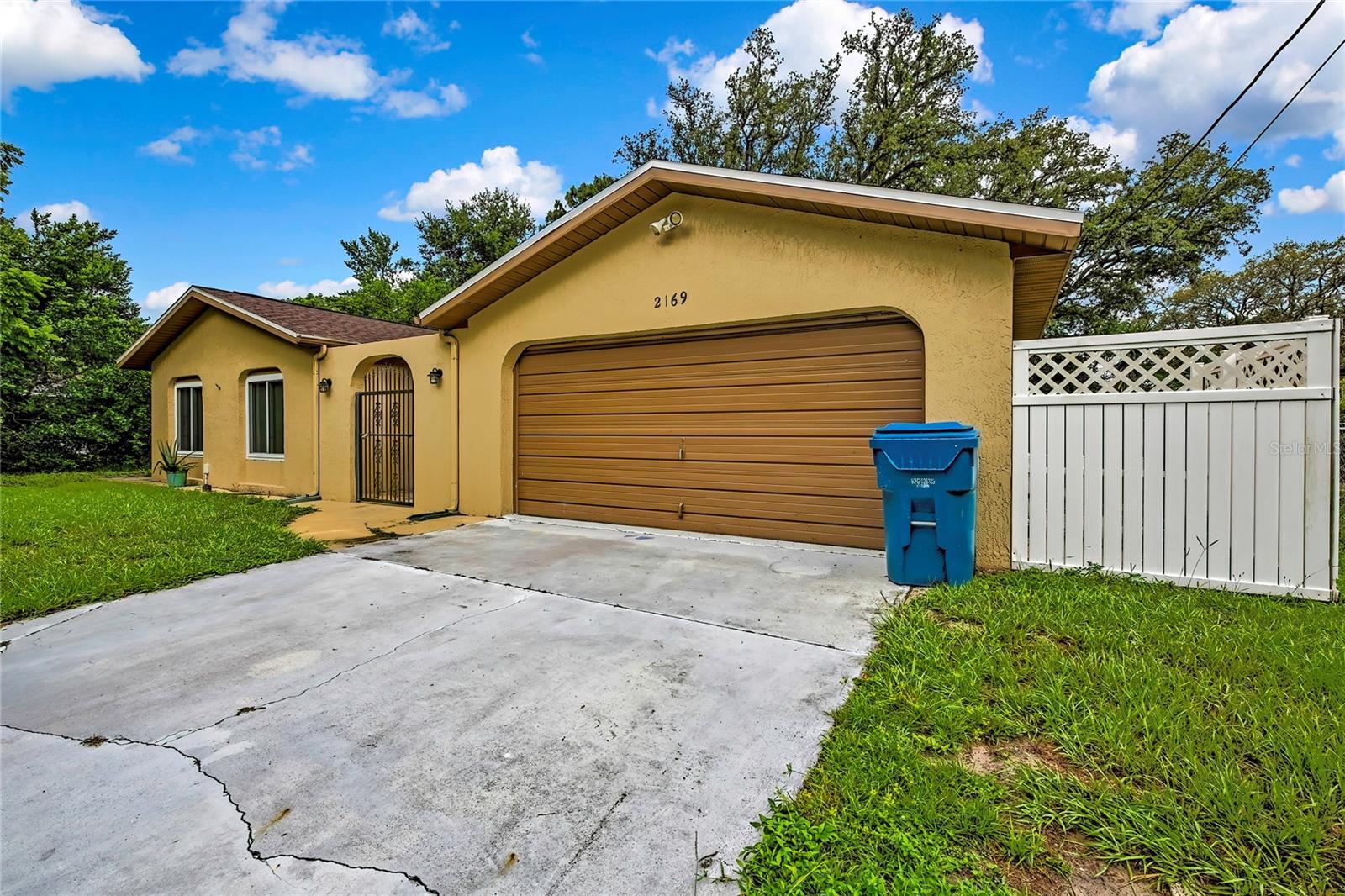 Property Photo:  2169 Danforth Road  FL 34608 