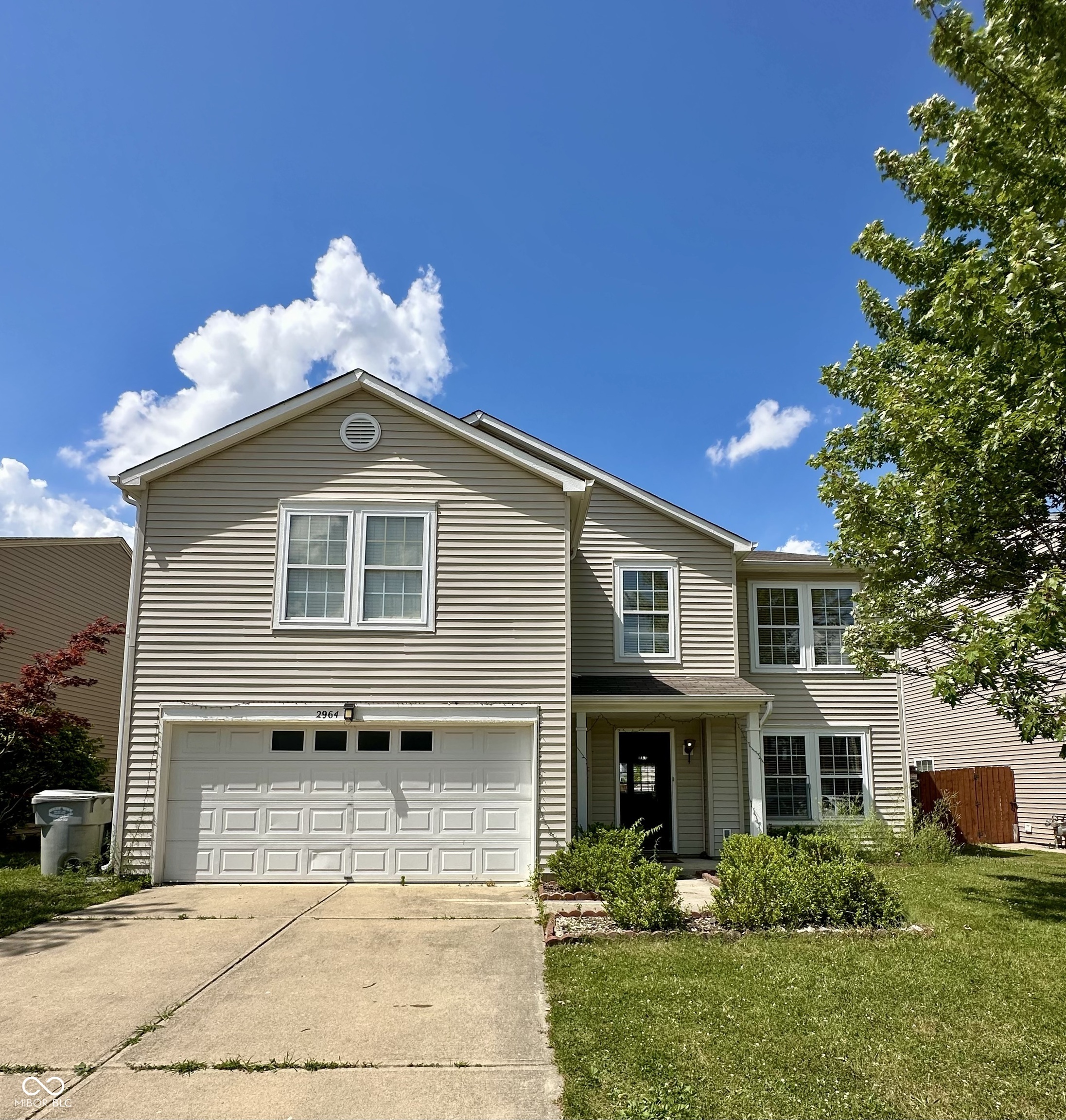 2964 Sentiment Lane  Greenwood IN 46143 photo