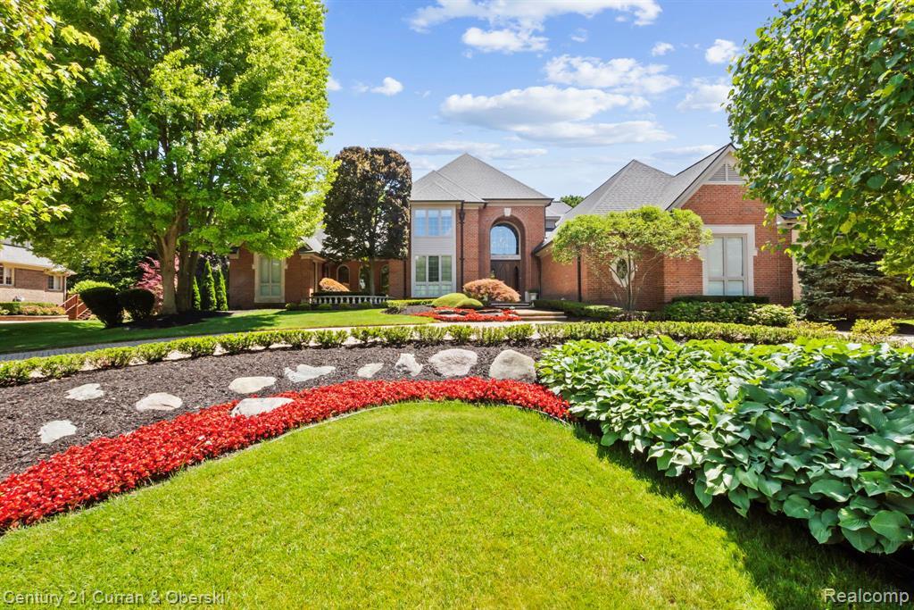 18878 Oak Leaf Lane  Northville MI 48168 3045 photo