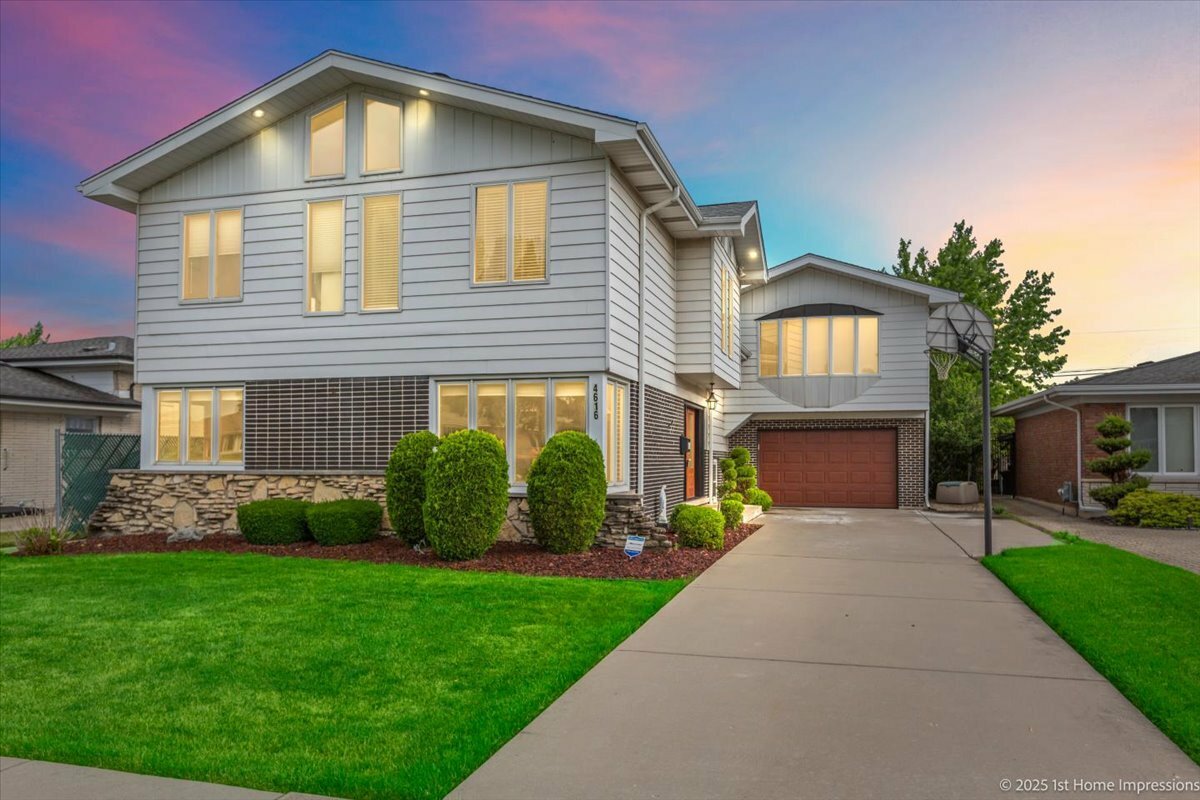 Property Photo:  4616 W 105th Place  IL 60453 