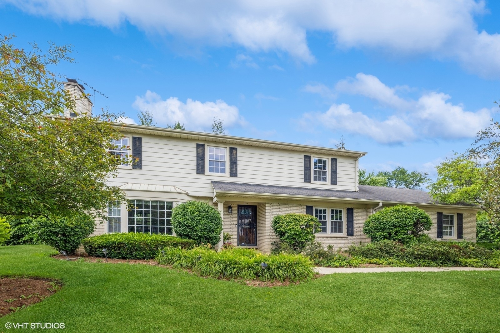 214 S Belmont Avenue  Arlington Heights IL 60005 photo