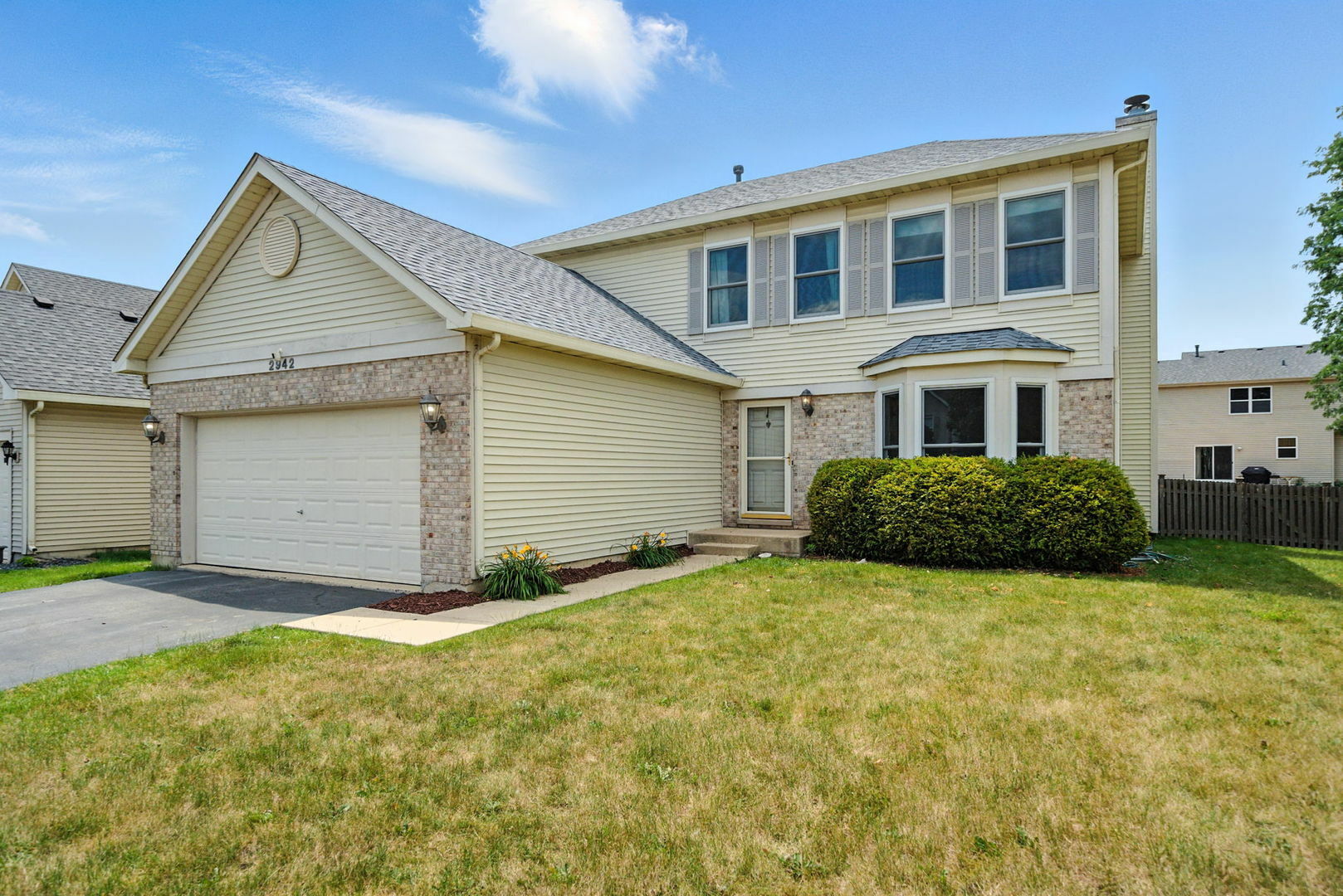 Property Photo: 2942 Heather Lane IL 60538